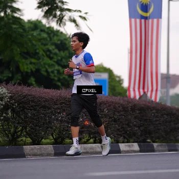 Runner Photo 4658350