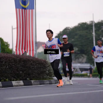 Runner Photo 4658496