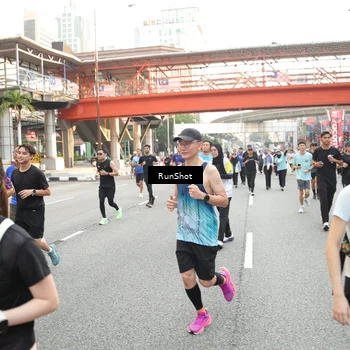 Runner Photo 4658624