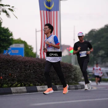Runner Photo 4658635