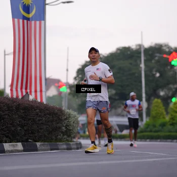 Runner Photo 4658772