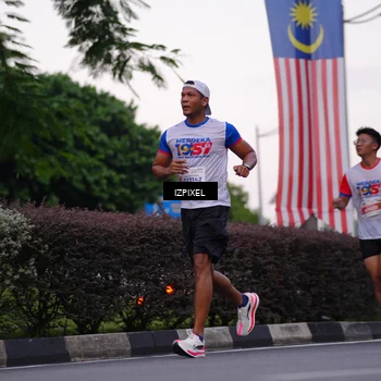 Runner Photo 4658875