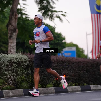 Runner Photo 4658895