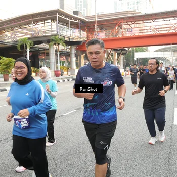 Runner Photo 4659375