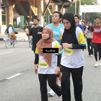 Runner Photo 4659423