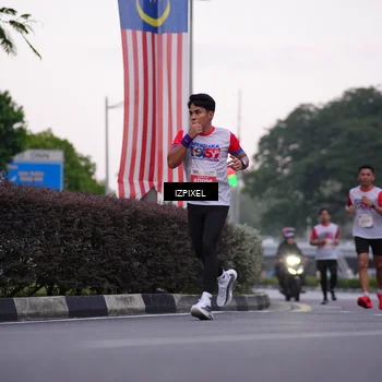 Runner Photo 4659597