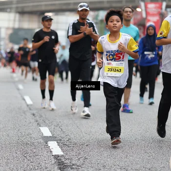 Runner Photo 4659624