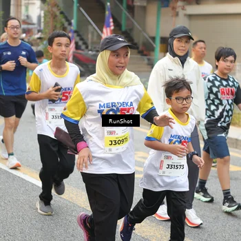 Runner Photo 4660363
