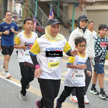 Runner Photo 4660365