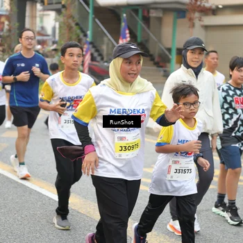 Runner Photo 4660371