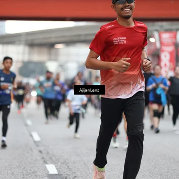 Runner Photo 4660467