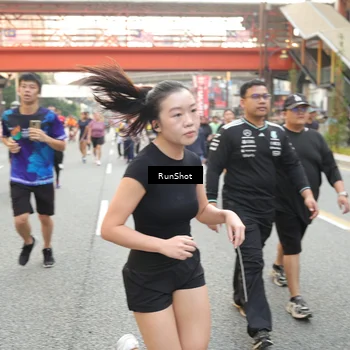 Runner Photo 4660543
