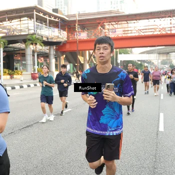 Runner Photo 4660573
