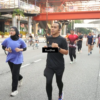 Runner Photo 4660645