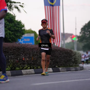 Runner Photo 4660676