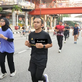 Runner Photo 4660693