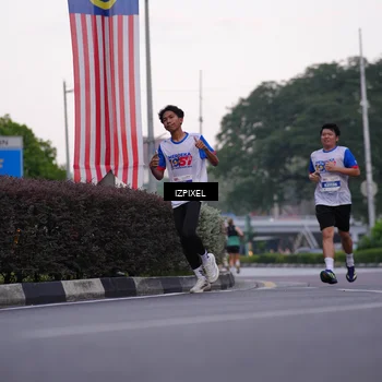 Runner Photo 4660744