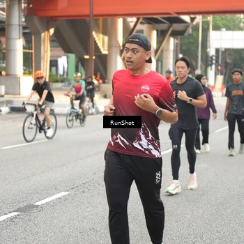 Runner Photo 4660750