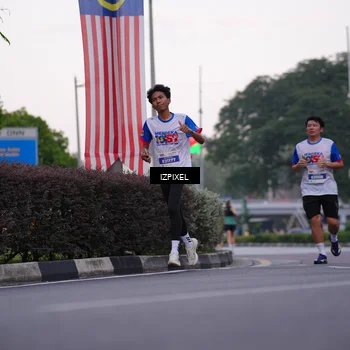 Runner Photo 4660756