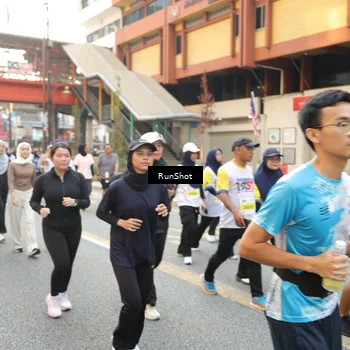 Runner Photo 4661360