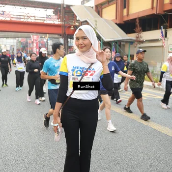 Runner Photo 4661365