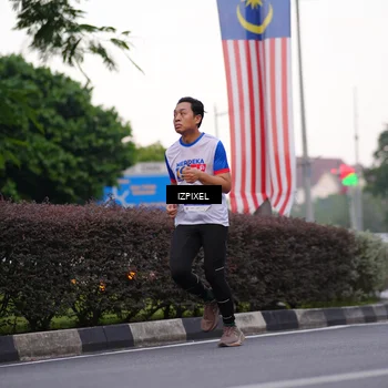 Runner Photo 4661645
