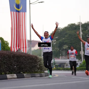 Runner Photo 4661700