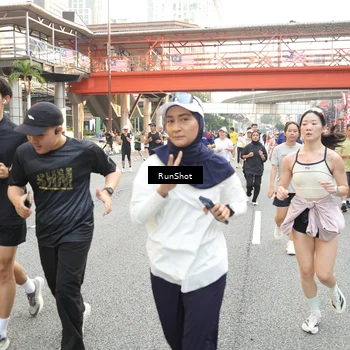 Runner Photo 4662275