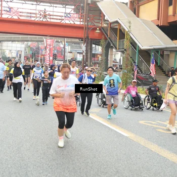 Runner Photo 4663224