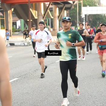 Runner Photo 4663272