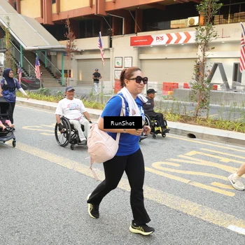 Runner Photo 4663422