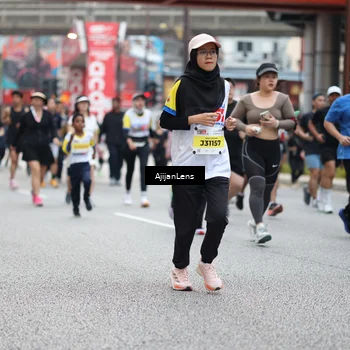 Runner Photo 4663499