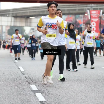 Runner Photo 4663713