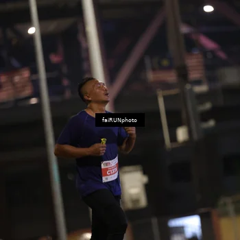 Runner Photo 4663784