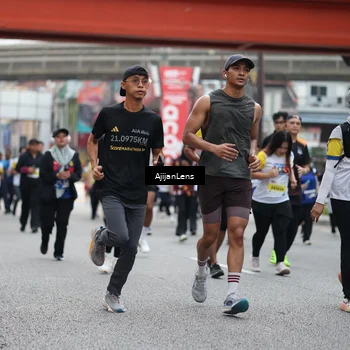 Runner Photo 4663944