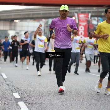 Runner Photo 4664070