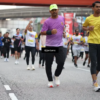Runner Photo 4664086