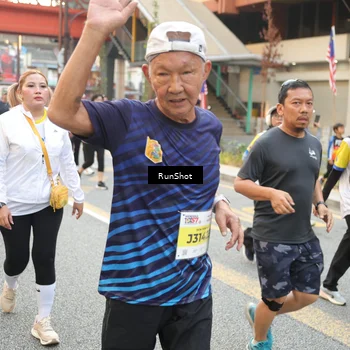 Runner Photo 4664172