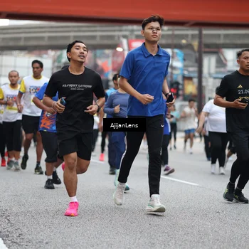 Runner Photo 4664184