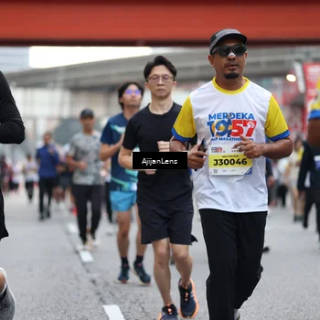 Runner Photo 4664312