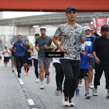 Runner Photo 4664356