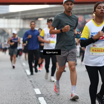 Runner Photo 4664373