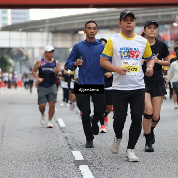 Runner Photo 4664413