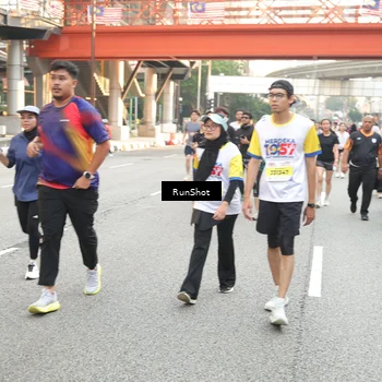 Runner Photo 4664724