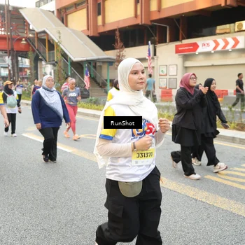 Runner Photo 4665053