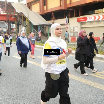 Runner Photo 4665063