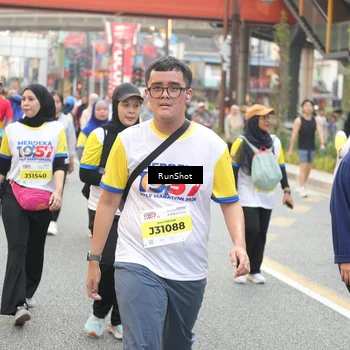 Runner Photo 4665108