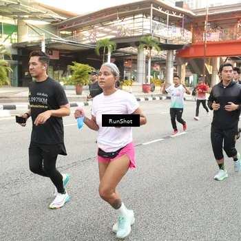 Runner Photo 4665381