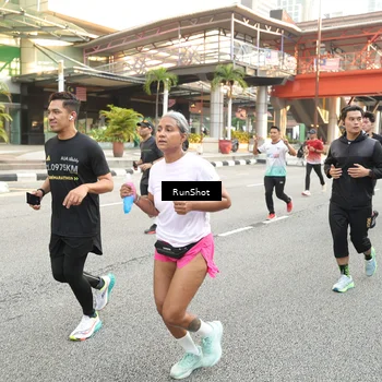 Runner Photo 4665382