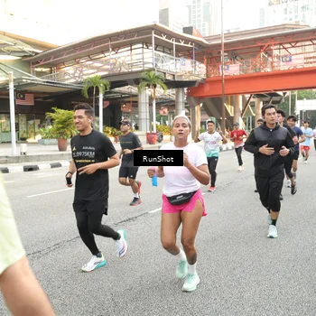 Runner Photo 4665384